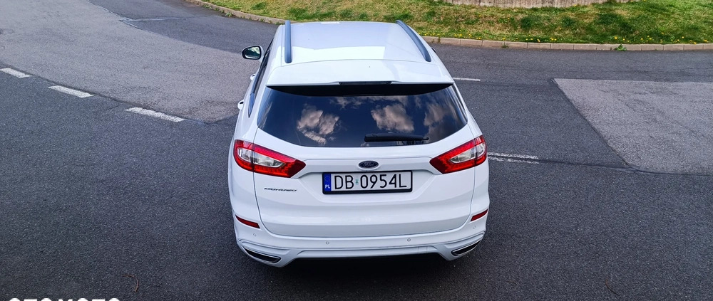 Ford Mondeo cena 55555 przebieg: 271500, rok produkcji 2017 z Wałbrzych małe 106